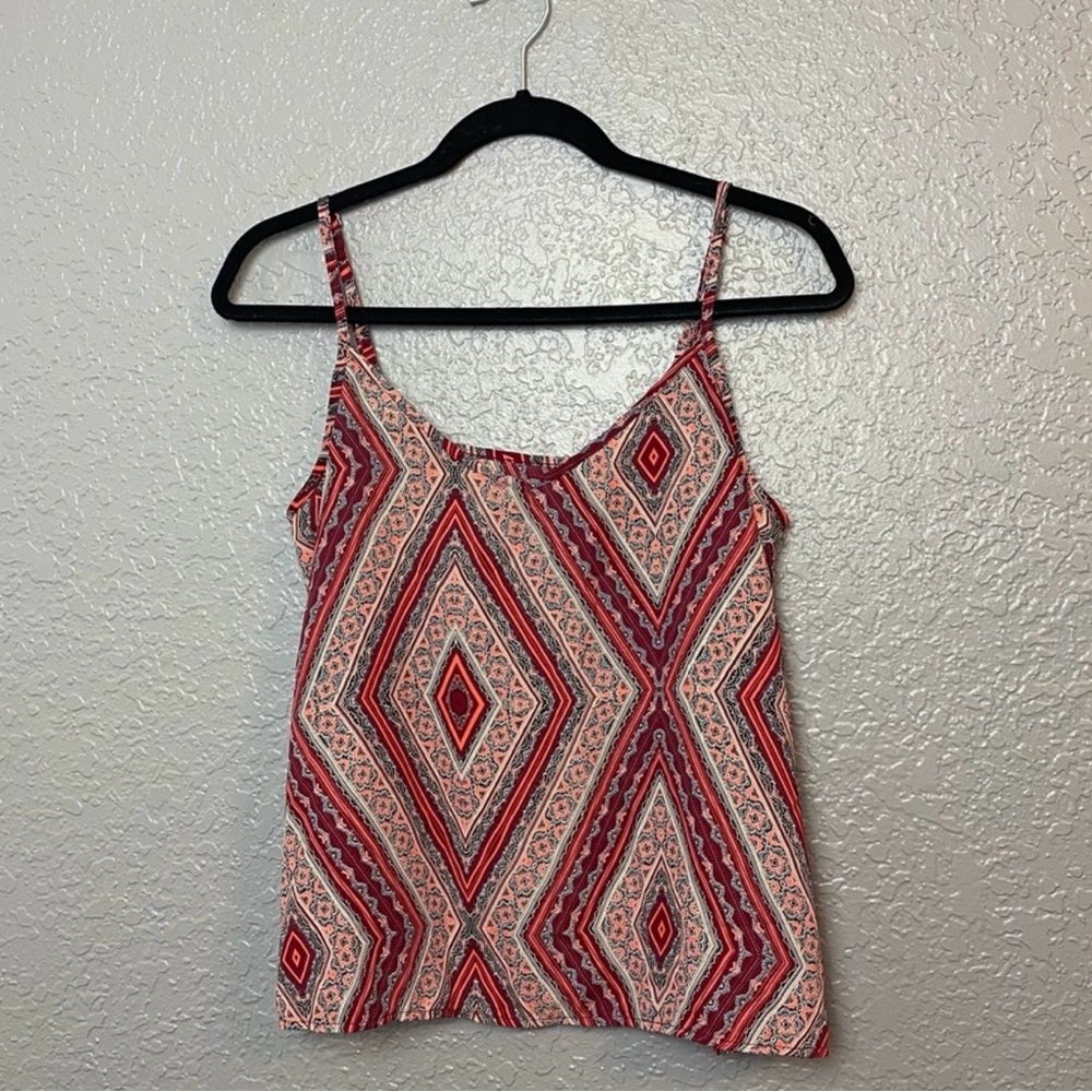 HOLLISTER DIAMOND PRINT TANK TOP, size M, EUC (CL)